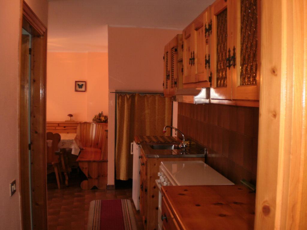 Apartment Da Renza ボルミオ 部屋 写真